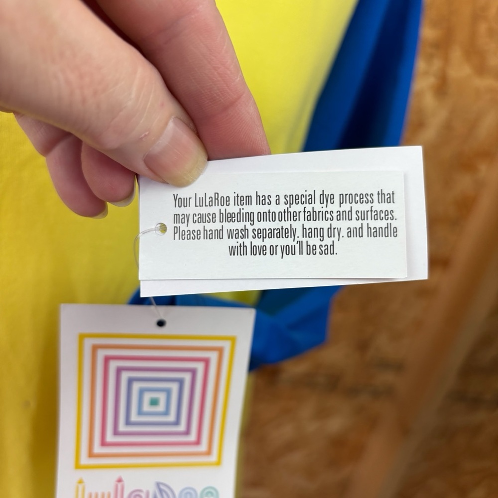 LuLaRoe Randy 3/4 sleeve tee, size Large, NWT, colorful, summer, casual, beach - Picture 6 of 12